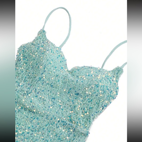 Mermaid Hem Sequin Formal Dress - Picture 4 of 6